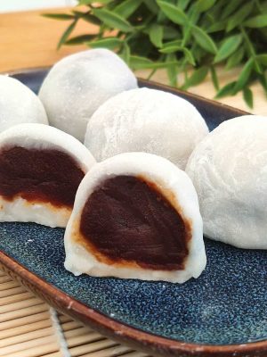 Mochi (Japanese cake)